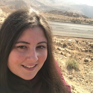 Meet your Posher, Amanda